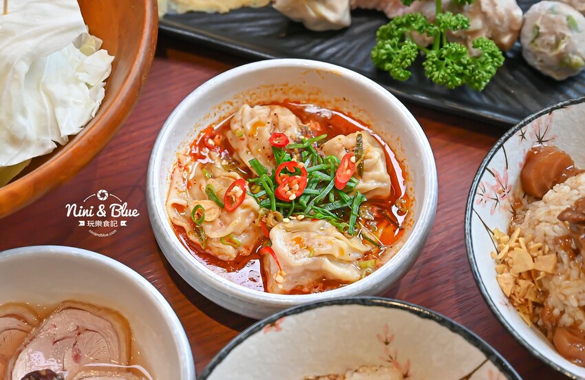 台中老宅餐廳,上萬元花膠入鍋的雞湯濃厚黏唇,有包廂、寵物友善