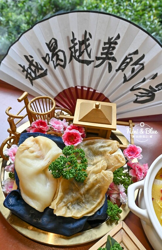 台中老宅餐廳,上萬元花膠入鍋的雞湯濃厚黏唇,有包廂、寵物友善