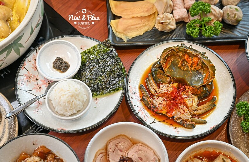 台中老宅餐廳,上萬元花膠入鍋的雞湯濃厚黏唇,有包廂、寵物友善