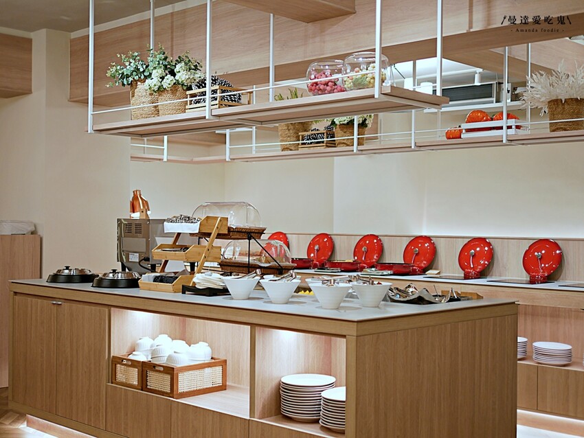 2024全新開幕!房價超值、早餐豐盛的舒適飯店開箱「河堤漫旅自立館」餐廳美到直接開拍網美照!高雄三民區住宿|高雄飯店推薦 - 曼達愛吃鬼
