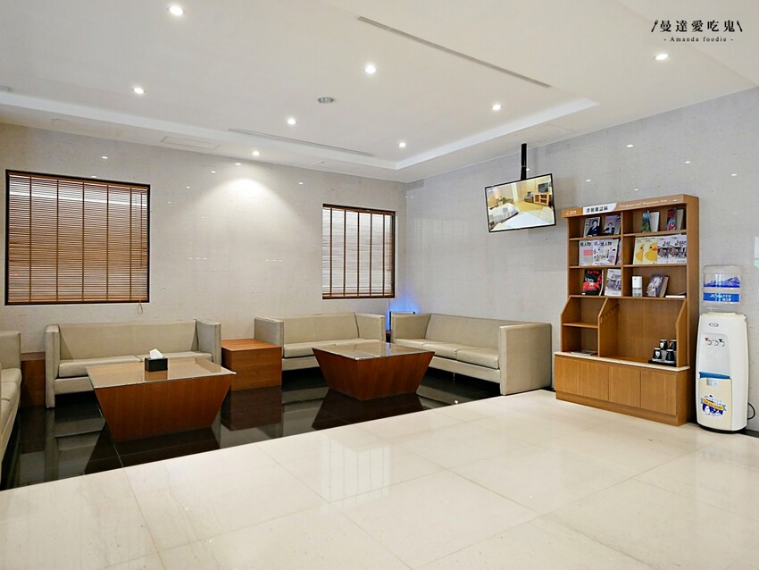 2024全新開幕!房價超值、早餐豐盛的舒適飯店開箱「河堤漫旅自立館」餐廳美到直接開拍網美照!高雄三民區住宿|高雄飯店推薦 - 曼達愛吃鬼