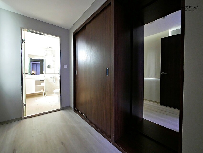 2024全新開幕!房價超值、早餐豐盛的舒適飯店開箱「河堤漫旅自立館」餐廳美到直接開拍網美照!高雄三民區住宿|高雄飯店推薦 - 曼達愛吃鬼