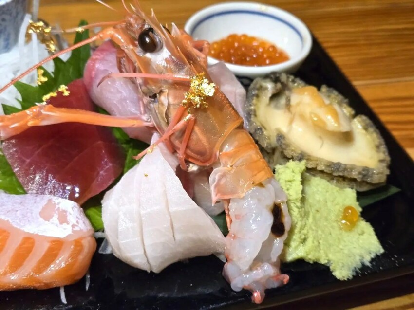 建一食堂｜台北超高CP無菜單料理！高級海鮮直送！1380元就可以吃到！台北無菜單推薦、台北日式推薦、台北居酒屋推薦 - 佛系旅遊筆記