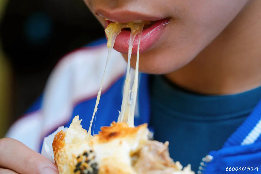 傳承四代80年炭烤胡椒餅「丞祖胡椒餅永和店」，捷運頂溪站外送