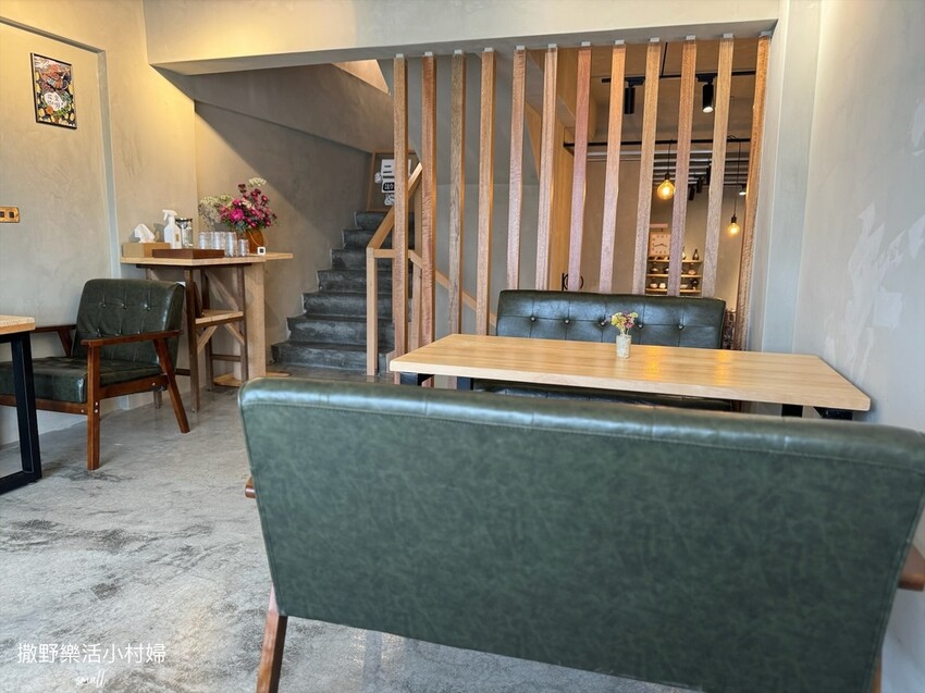 員山【花室咖啡】花藝&插畫的質感空間，推薦必點招牌厚鬆餅和布