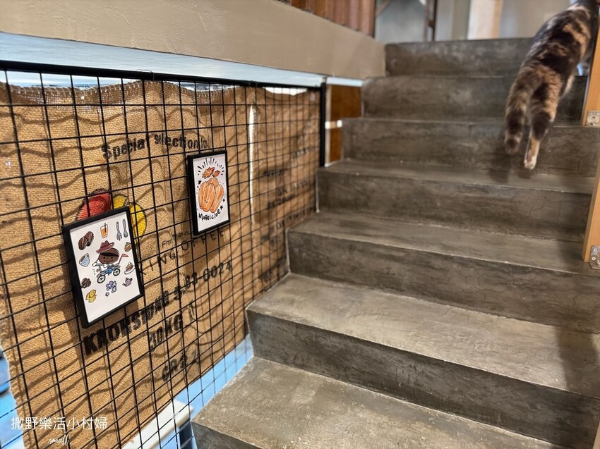 員山【花室咖啡】花藝&插畫的質感空間，推薦必點招牌厚鬆餅和布