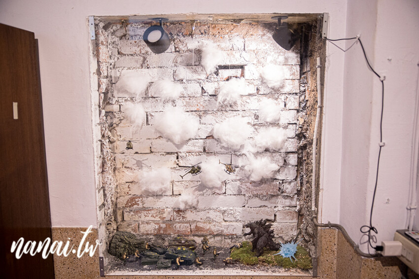 員林近期新開懷舊中式小餐館!獨家老宅私房菜,推薦摩卡排骨、松阪豬拌麵、牛肉糖心蛋拌麵。放鬆閣樓還有經典玩具