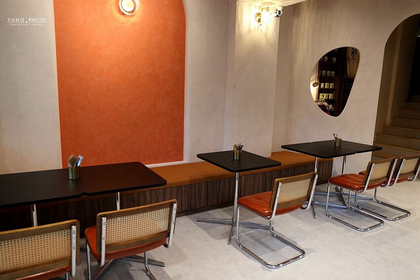 隱身在城市鬧區裡的質感義式餐廳！每個角落都超好拍｜嶼里With You(台中東區義大利麵、輕食、下午茶推薦)