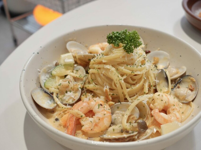 【台中東區】嶼里 With You｜菜單｜台中火車站早午餐｜質感風格超好拍！