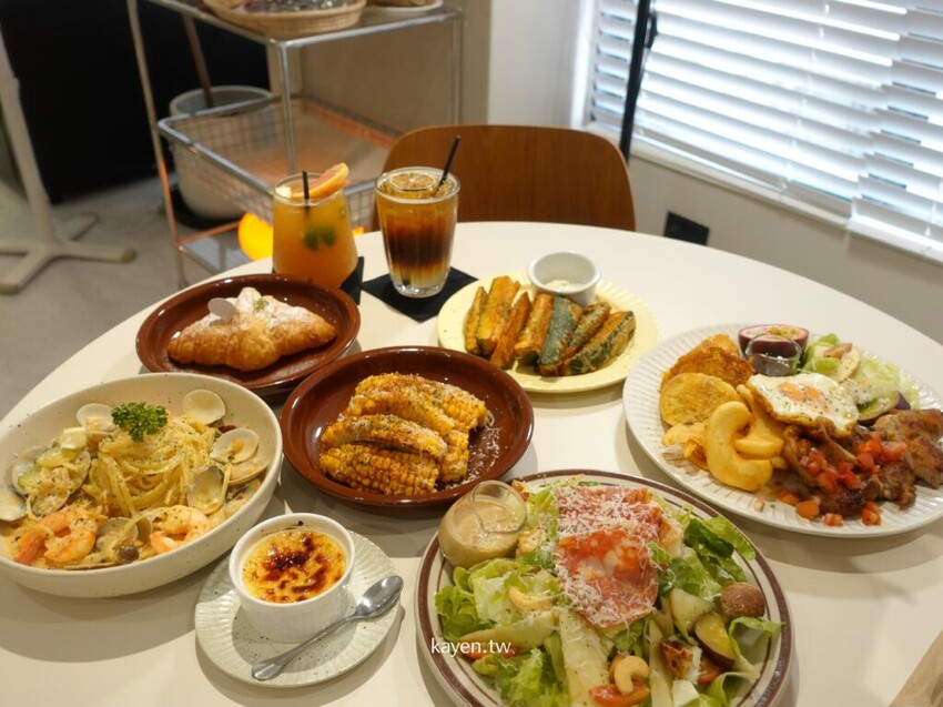 【台中東區】嶼里 With You｜菜單｜台中火車站早午餐｜質感風格超好拍！