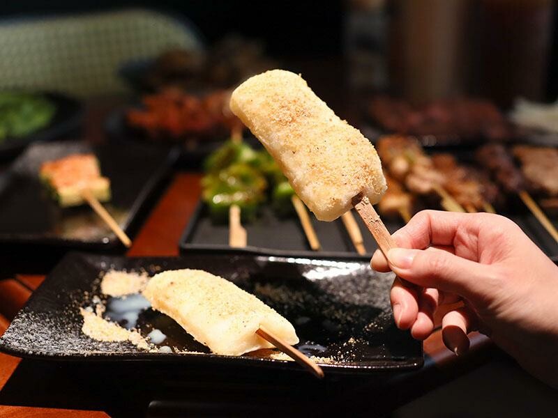 新竹巨城周邊美食！黑色老宅WULI ISLAND LAB日式炭烤串燒、牛排，老宅氛圍超Chill