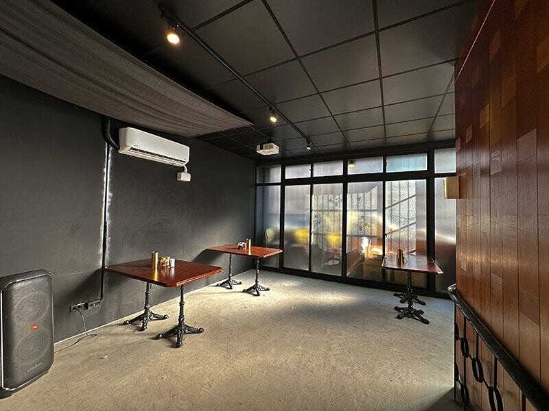 新竹巨城周邊美食！黑色老宅WULI ISLAND LAB日式炭烤串燒、牛排，老宅氛圍超Chill