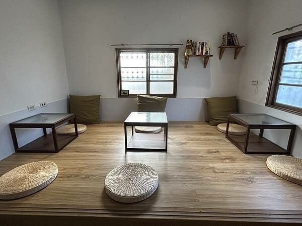 台南市安平區【台南安平區】枋子林甜點語言～喝茶、甜點、聊天、獨活，安平巷弄裡很棒的藝文空間。