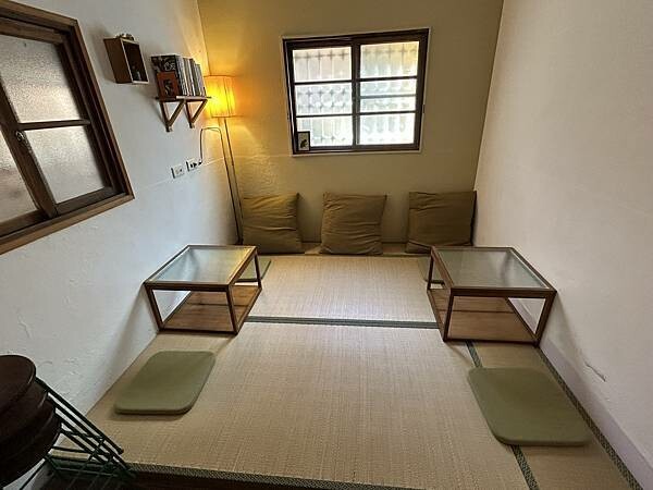 台南市安平區【台南安平區】枋子林甜點語言～喝茶、甜點、聊天、獨活，安平巷弄裡很棒的藝文空間。