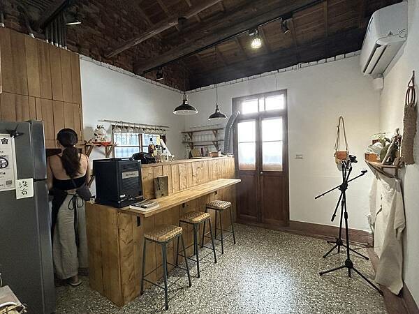 台南市安平區【台南安平區】枋子林甜點語言～喝茶、甜點、聊天、獨活，安平巷弄裡很棒的藝文空間。