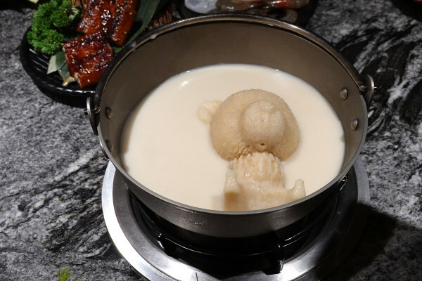 桃園市桃園區燒肉新霸主登場!野村燒肉桃園店讓你一次吃遍150道美味,全日營業無午休的燒肉天堂,生啤酒、哈根吃到爽