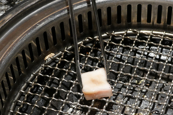 桃園市桃園區燒肉新霸主登場!野村燒肉桃園店讓你一次吃遍150道美味,全日營業無午休的燒肉天堂,生啤酒、哈根吃到爽