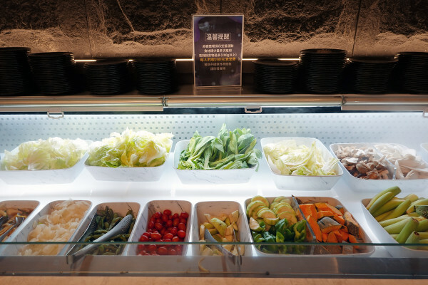 桃園市桃園區燒肉新霸主登場!野村燒肉桃園店讓你一次吃遍150道美味,全日營業無午休的燒肉天堂,生啤酒、哈根吃到爽