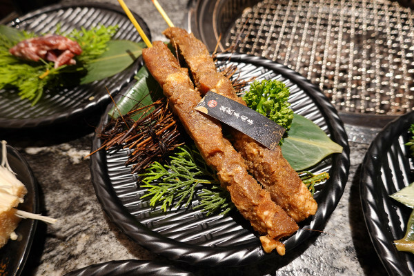 桃園市桃園區燒肉新霸主登場!野村燒肉桃園店讓你一次吃遍150道美味,全日營業無午休的燒肉天堂,生啤酒、哈根吃到爽