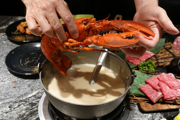 桃園市桃園區燒肉新霸主登場!野村燒肉桃園店讓你一次吃遍150道美味,全日營業無午休的燒肉天堂,生啤酒、哈根吃到爽