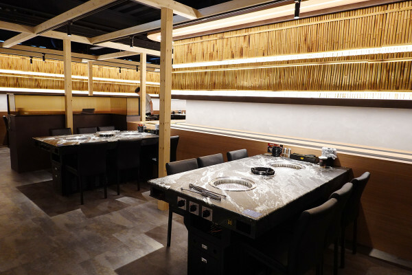 桃園市桃園區燒肉新霸主登場!野村燒肉桃園店讓你一次吃遍150道美味,全日營業無午休的燒肉天堂,生啤酒、哈根吃到爽