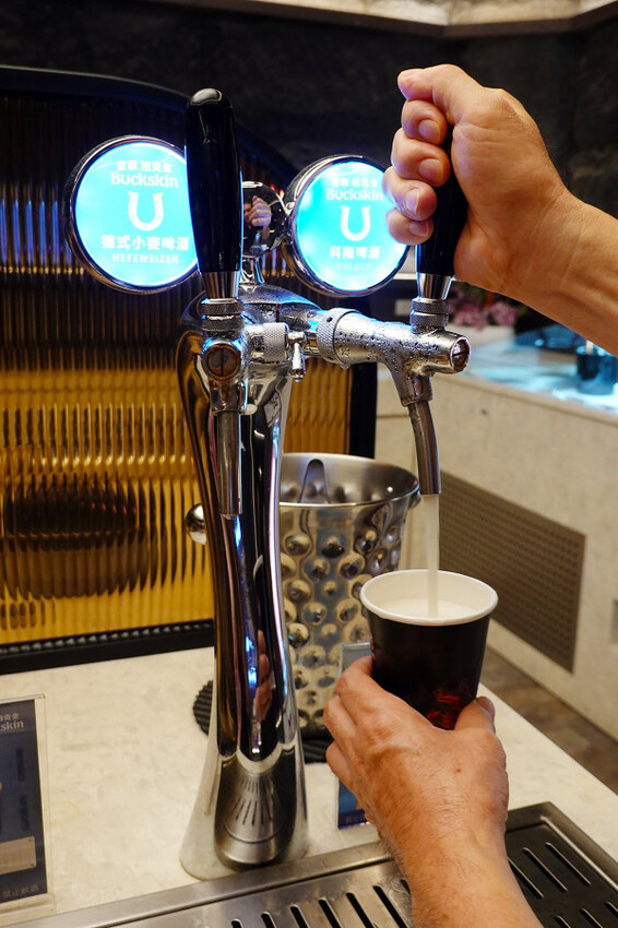 桃園市桃園區燒肉新霸主登場!野村燒肉桃園店讓你一次吃遍150道美味,全日營業無午休的燒肉天堂,生啤酒、哈根吃到爽