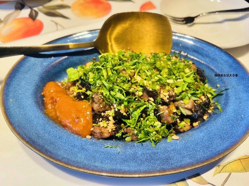 /tmp/phpGrV1P6 /tmp/phpGrV1P6