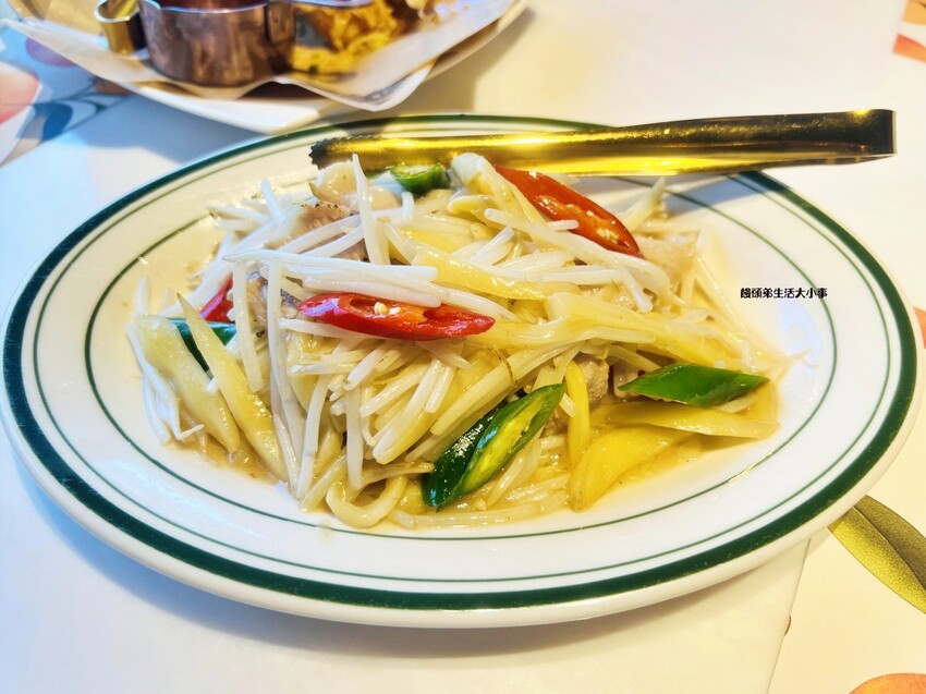 /tmp/phpQ9tbag /tmp/phpQ9tbag