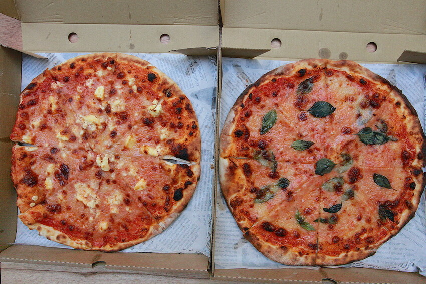 高雄市左營區吃。高雄美食｜左營區。「JAN's Table｜酸種羅馬披薩」龍華市場美食，超酥脆薄皮用料實在酸種薄皮披薩「JAN