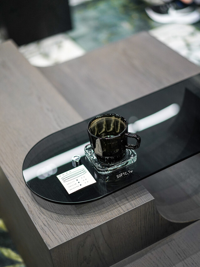 台北市大同區北門咖啡廳「霓裡LOOP IN NEON」現代科技感大稻埕咖啡廳