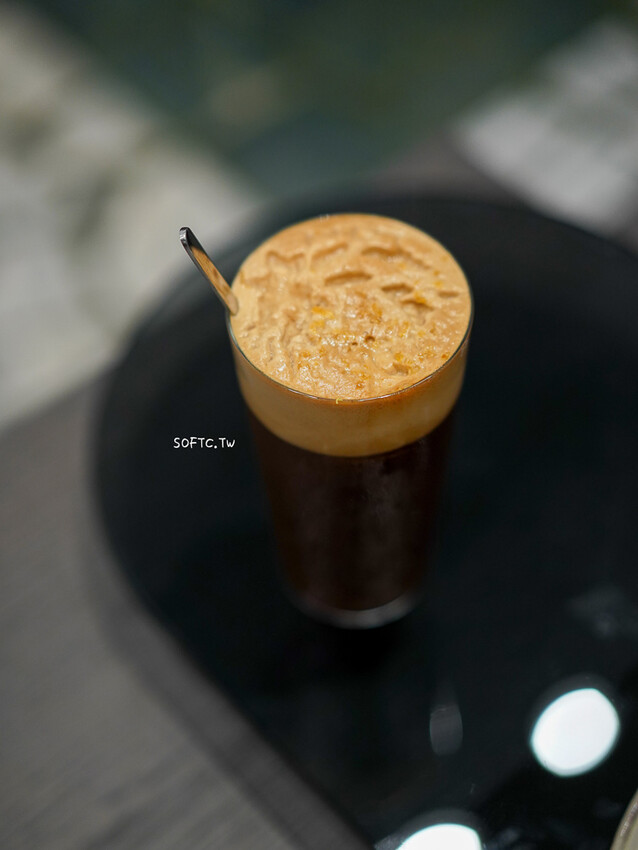 台北市大同區北門咖啡廳「霓裡LOOP IN NEON」現代科技感大稻埕咖啡廳