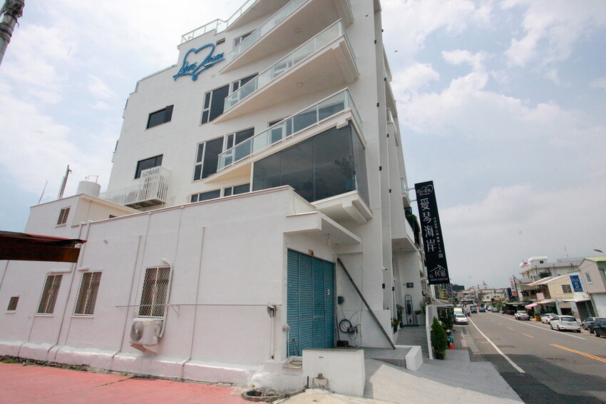 屏東縣枋寮鄉吃。屏東縣｜枋寮鄉。「愛琴海岸海景精品民宿-枋寮店」新店報報!!!!!枋寮漁港超質感民宿，俯瞰枋寮漁港享用