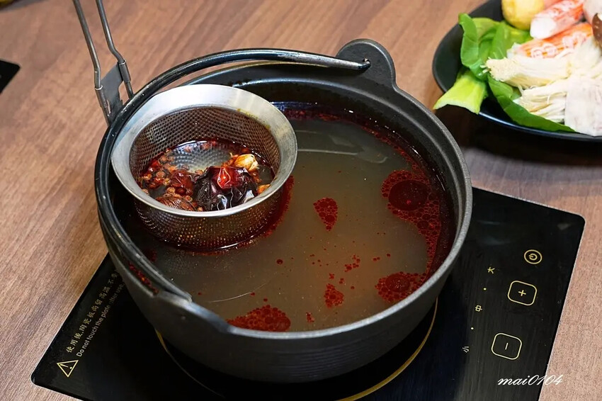 桃園鍋物推薦｜桃園火鍋 金蒔鍋物～鍋物套餐享開胃菜、冰沙、甜
