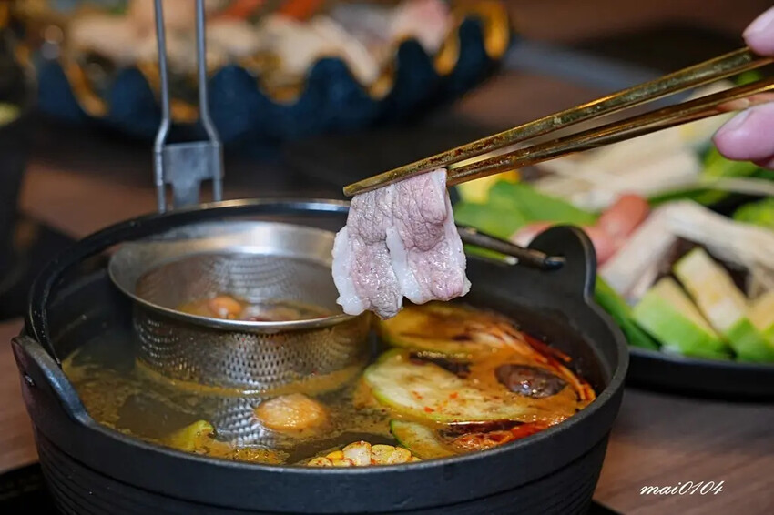 桃園鍋物推薦｜桃園火鍋 金蒔鍋物～鍋物套餐享開胃菜、冰沙、甜