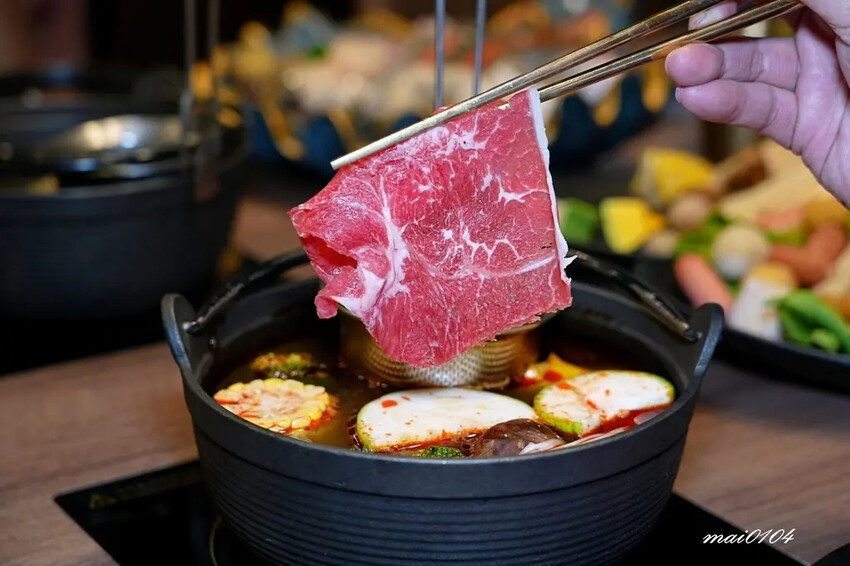 桃園鍋物推薦｜桃園火鍋 金蒔鍋物～鍋物套餐享開胃菜、冰沙、甜