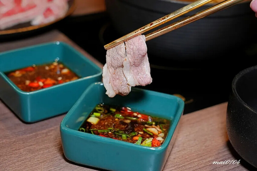 桃園鍋物推薦｜桃園火鍋 金蒔鍋物～鍋物套餐享開胃菜、冰沙、甜