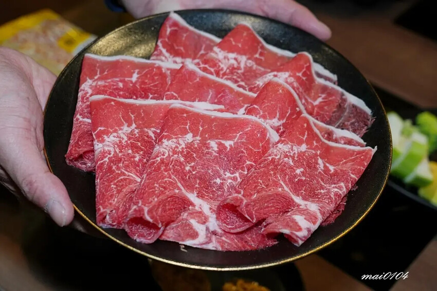 桃園鍋物推薦｜桃園火鍋 金蒔鍋物～鍋物套餐享開胃菜、冰沙、甜