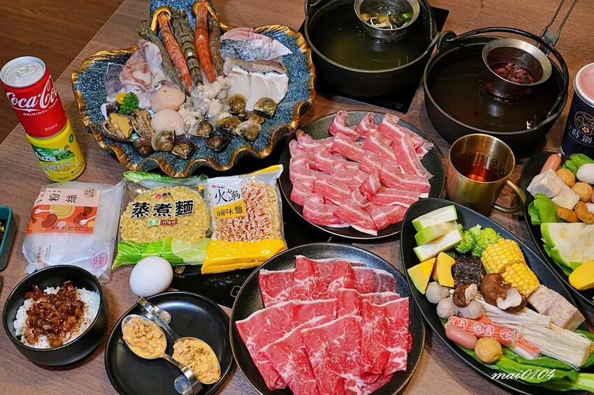 桃園鍋物推薦｜桃園火鍋 金蒔鍋物～鍋物套餐享開胃菜、冰沙、甜