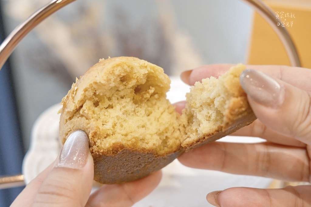 台中北屯｜顛覆你對司康的印象！鬆綿不乾口又超保水～果香花香茶