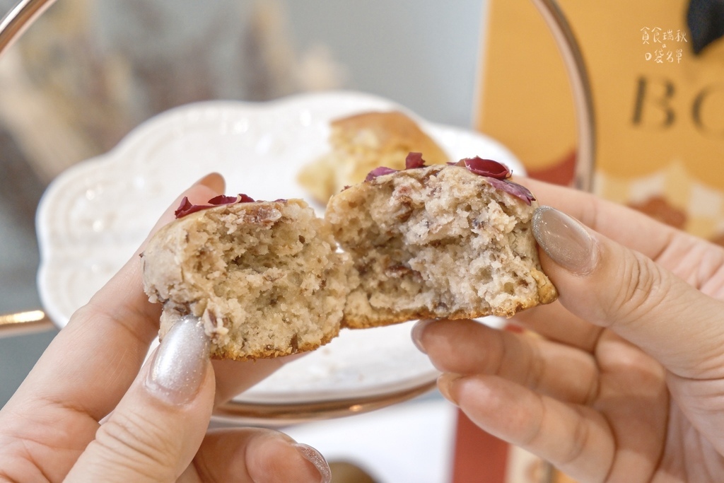 台中北屯｜顛覆你對司康的印象！鬆綿不乾口又超保水～果香花香茶