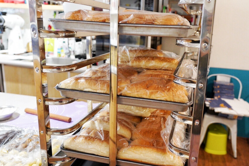 桃園藏很深法式蛋黃酥！咖啡拿鐵蛋黃酥才214大卡！還有手作麵包25元～