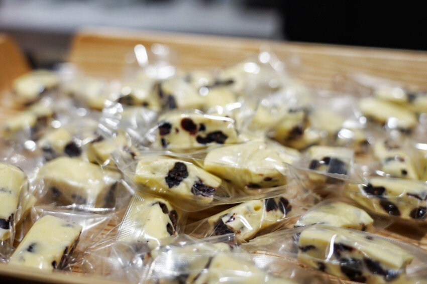 桃園藏很深法式蛋黃酥！咖啡拿鐵蛋黃酥才214大卡！還有手作麵包25元～