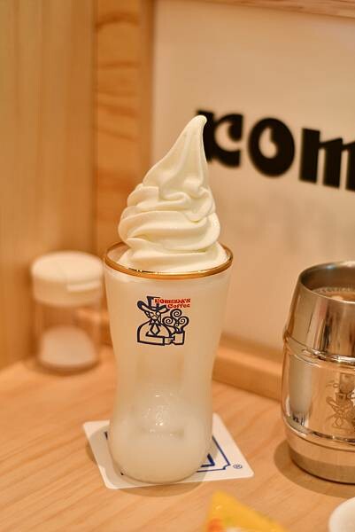 台南市東區【台南東區】客美多咖啡 - 台南平實公園店～森林系的客美多咖啡，有童話故事書的氛圍！