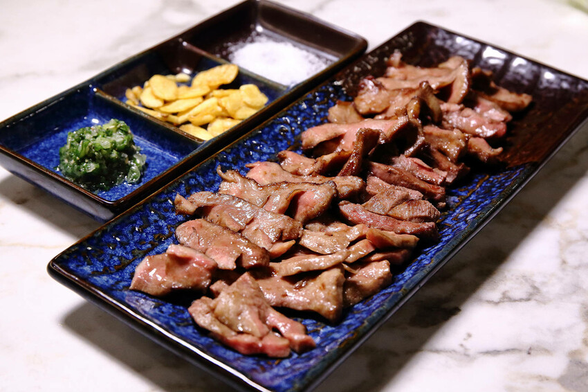 終於來台北了！台中人氣燒肉「老井」插旗信義區，30公分厚切牛