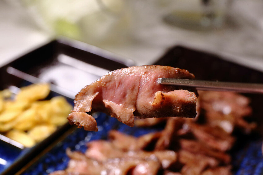 終於來台北了！台中人氣燒肉「老井」插旗信義區，30公分厚切牛