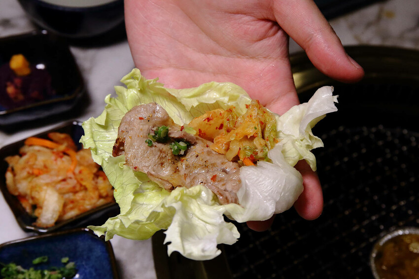 終於來台北了！台中人氣燒肉「老井」插旗信義區，30公分厚切牛