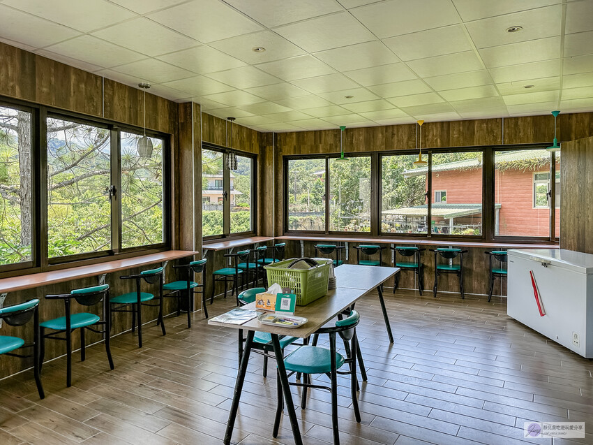 天然無添加的水果冰棒!深山裡的隱藏版美味,高達95%新鮮果泥製成,嚴選在地小農水果,這份清涼讓人一口接一口停不下來。