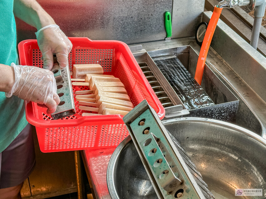 天然無添加的水果冰棒!深山裡的隱藏版美味,高達95%新鮮果泥製成,嚴選在地小農水果,這份清涼讓人一口接一口停不下來。