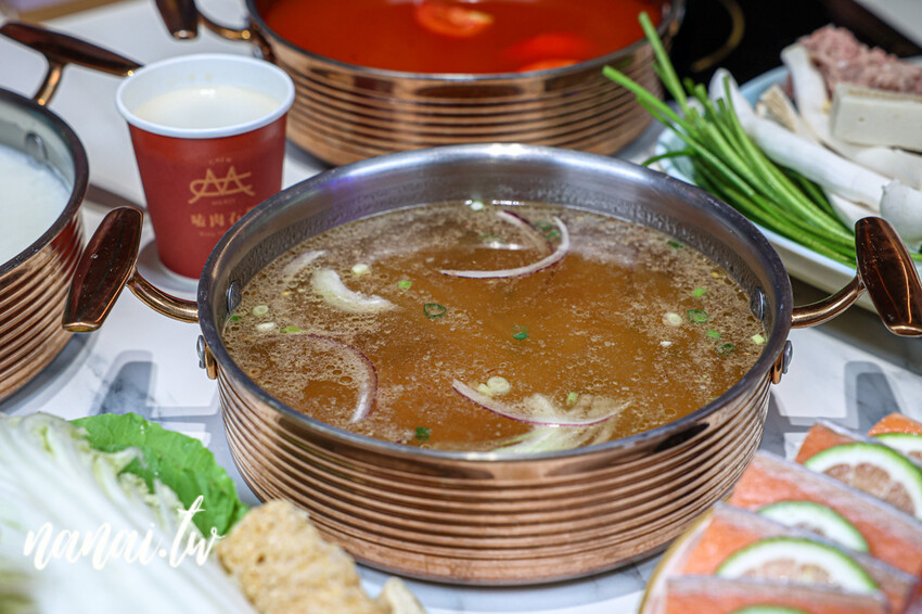 嗑肉石鍋員林店新開幕,超過40種自助吧吃到飽,首推爆量瀑布肉盤套餐 - Nana愛旅行札記