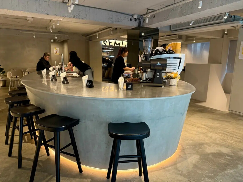 Semi Club分號俱樂部 (15).jpg